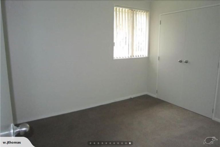 Photo of property in 46 San Valentino Drive, Henderson, Auckland, 0612