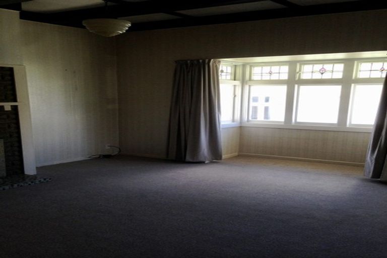 Photo of property in 12 Adam Street, Greenlane, Auckland, 1051