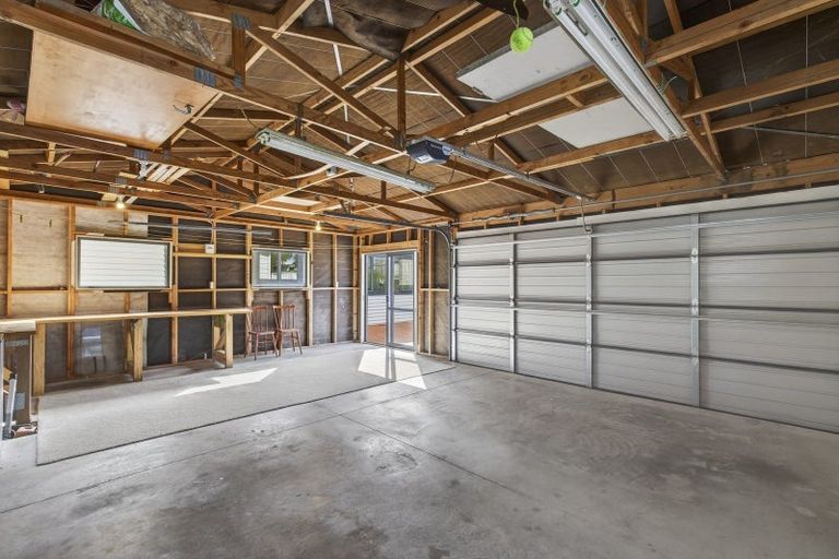 Photo of property in 1 Ranfurly Street, Frankleigh Park, New Plymouth, 4310