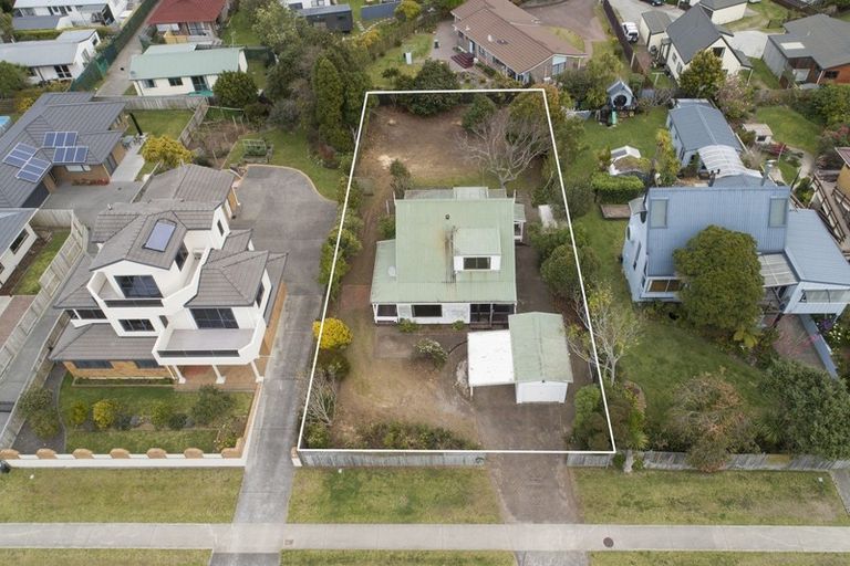 Photo of property in 56 Dickson Road, Papamoa Beach, Papamoa, 3118