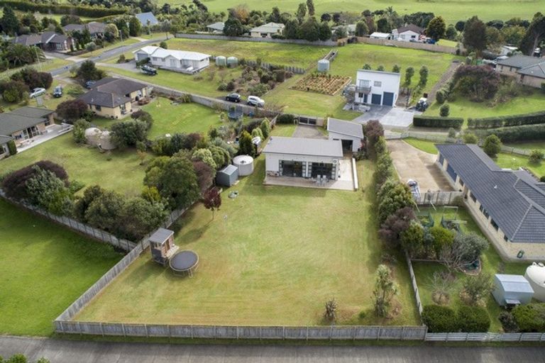 Photo of property in 18 Omana Avenue, Shelly Beach, Helensville, 0874