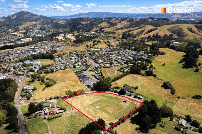 Photo of property in 44 Mcmeakin Road, Abbotsford, Dunedin, 9018