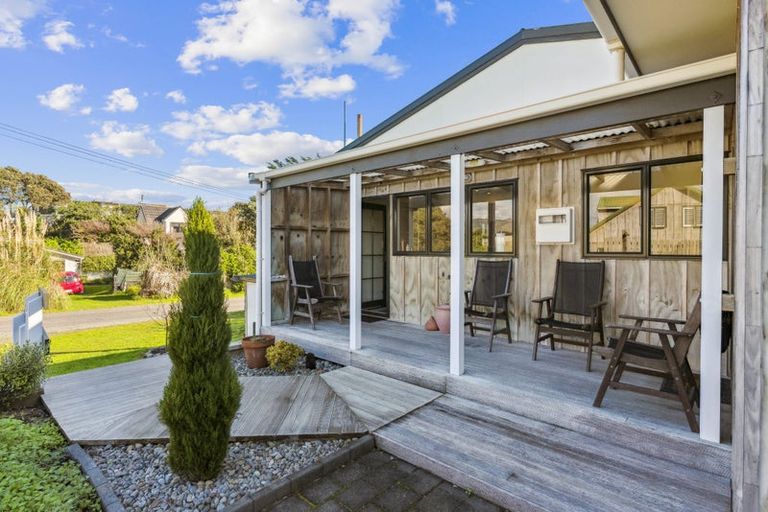 Photo of property in 24 Rodney Avenue, Te Horo Beach, Otaki, 5581