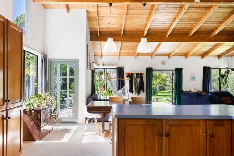 Photo of property in 48 Lysnar Street, Okitu, Gisborne, 4010