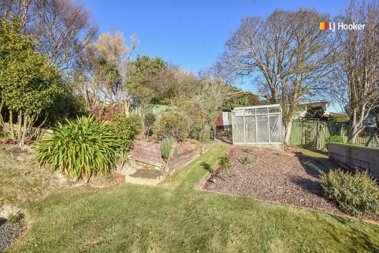 Photo of property in 34 Bayne Terrace, Macandrew Bay, Dunedin, 9014