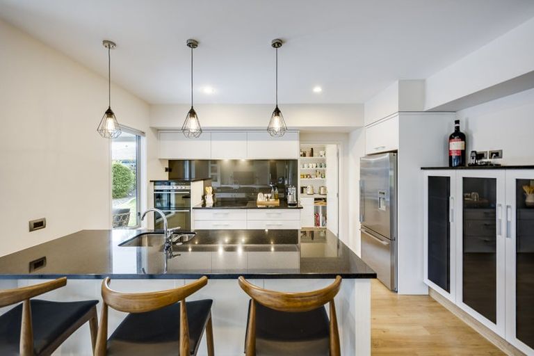 Photo of property in 72 Orotu Drive, Poraiti, Napier, 4112