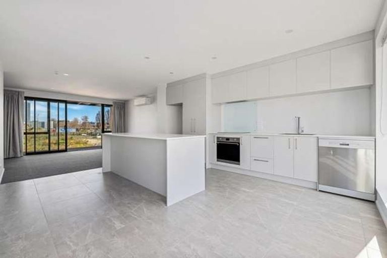 Photo of property in 5/258 Armagh Street, Christchurch Central, Christchurch, 8011