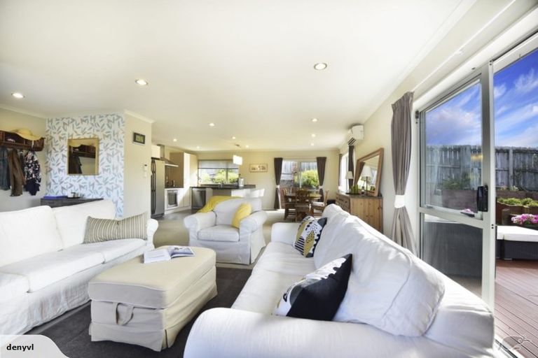 Photo of property in 30 Bradnor Meadows Drive, Swanson, Auckland, 0612