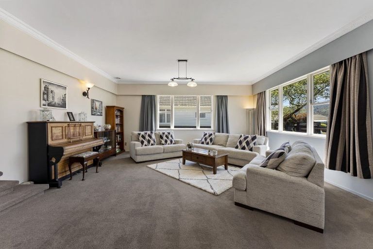 Photo of property in 8 Routley Crescent, Elderslea, Upper Hutt, 5018