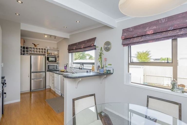 Photo of property in 12a Stuart Street, Levin, 5510