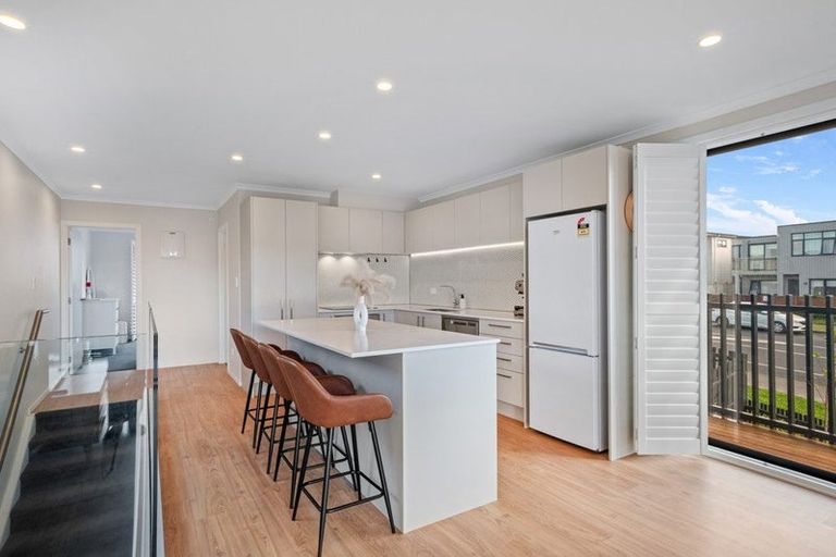 Photo of property in 1 Nugget Avenue, Hobsonville, Auckland, 0616