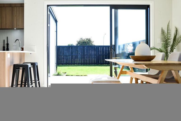 Photo of property in 15 Tiroake Street, Ruakura, 3214