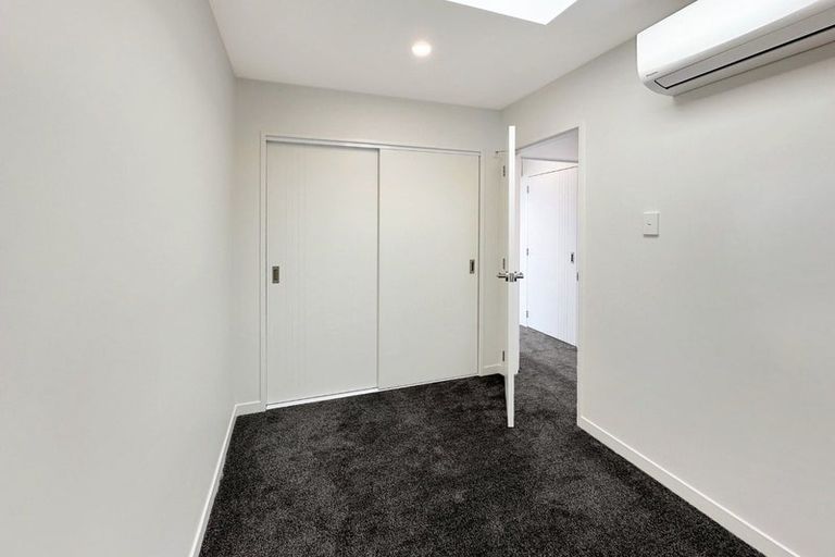 Photo of property in 9/28 Ludlow Terrace, Totara Vale, Auckland, 0627