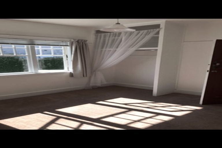 Photo of property in 216 Riccarton Road, Riccarton, Christchurch, 8041