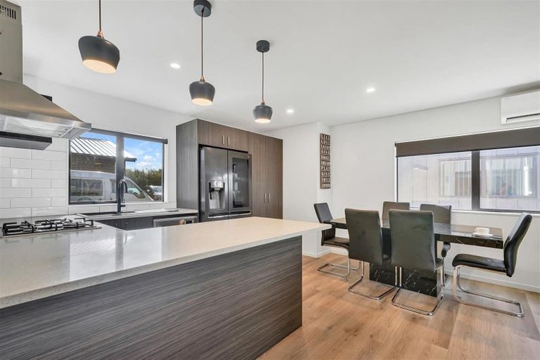 Photo of property in 69 Black Beech Crescent, Takanini, 2110