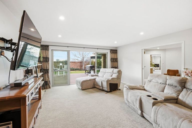 Photo of property in 2 Penruddock Rise, Westmorland, Christchurch, 8025