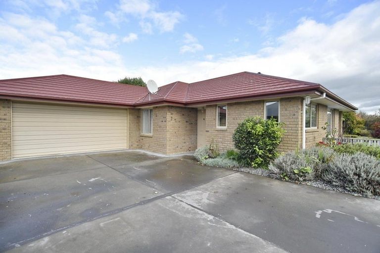 Photo of property in 7 Kowhai Avenue, Rangiora, 7400