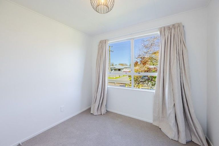 Photo of property in 4 Cabot Place, Flaxmere, Hastings, 4120