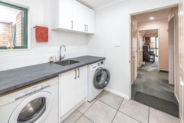 Photo of property in 31 Kakaho Drive, Tawhero, Whanganui, 4501