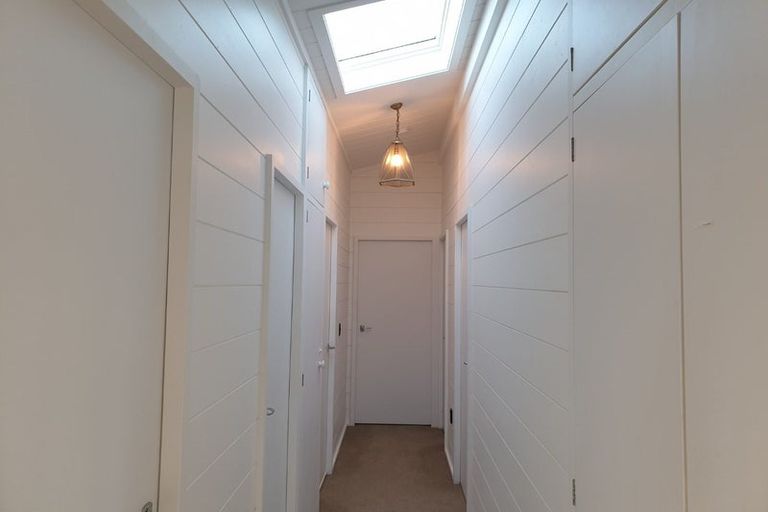 Photo of property in 1a Padfield Place, Havelock North, 4130