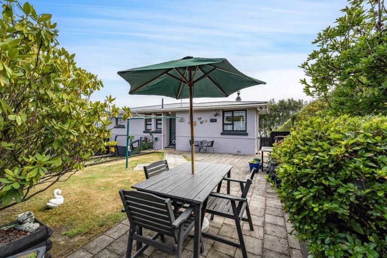 Photo of property in 16 Tomkins Street, Green Island, Dunedin, 9018