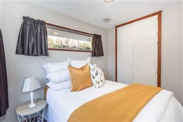 Photo of property in 2/9 Somme Street, St Albans, Christchurch, 8014