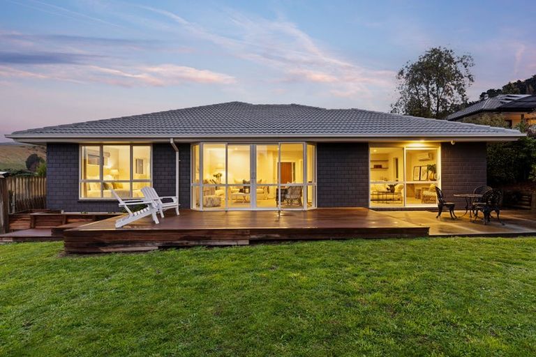 Photo of property in 5 Gilders Grove, Heathcote Valley, Christchurch, 8022