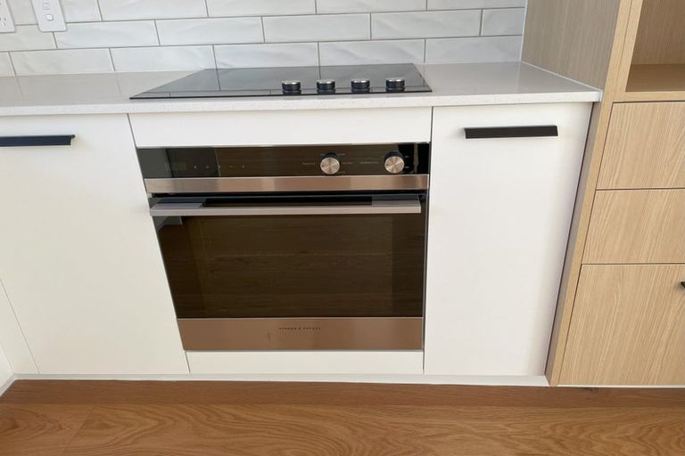 Photo of property in 22 Waipuhinui Way, Wiri, Auckland, 2104