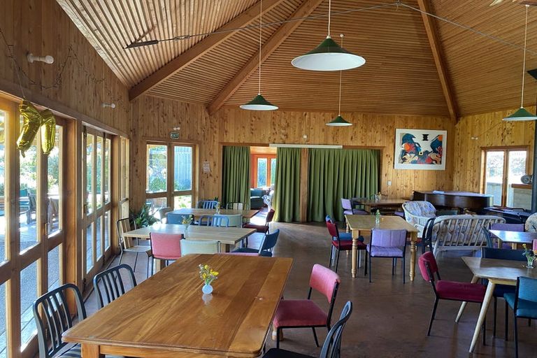 Photo of property in 10/457 Swanson Road, Ranui, Auckland, 0612