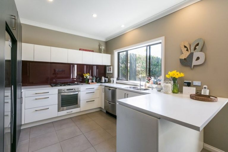 Photo of property in Heynes Place, 31 Heynes Place, Clive, 4102