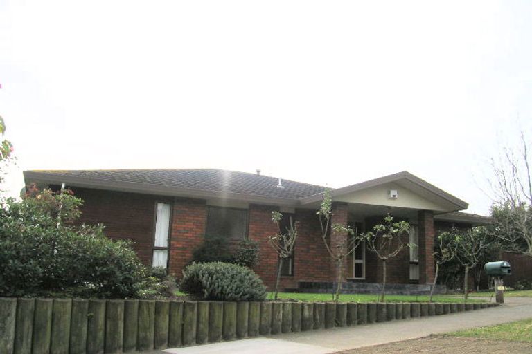 Photo of property in 41 Churchill Drive, Taradale, Napier, 4112