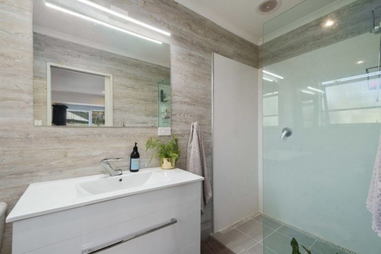 Photo of property in 9 Crawford Place, Lake Hayes, Queenstown, 9304