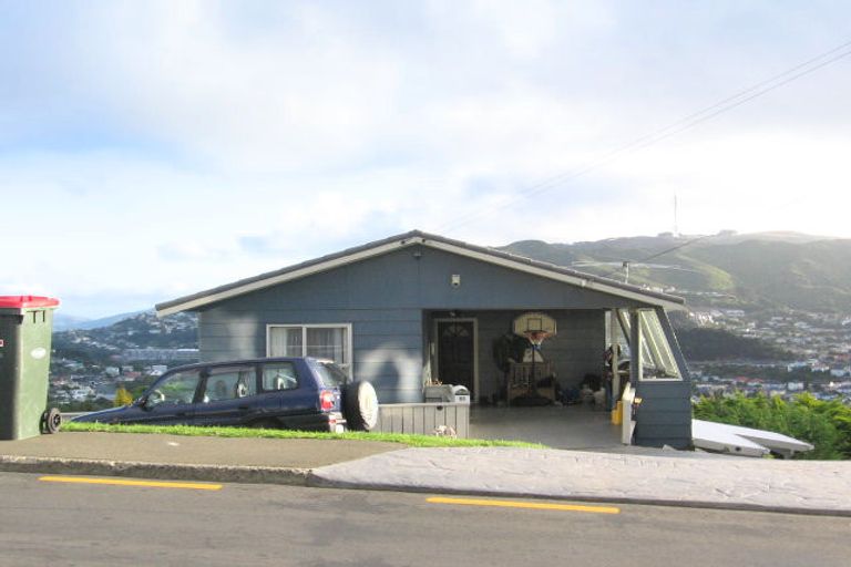 Photo of property in 60 Chesterton Street, Johnsonville, Wellington, 6037