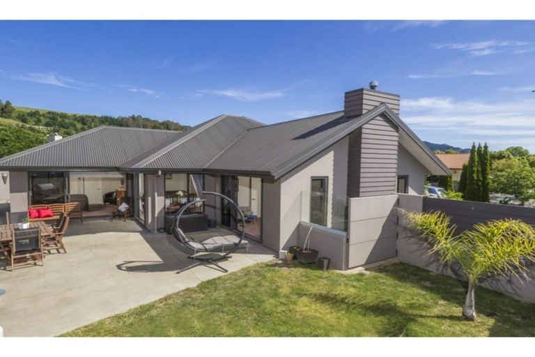 Photo of property in 42 Covent Drive, Stoke, Nelson, 7011