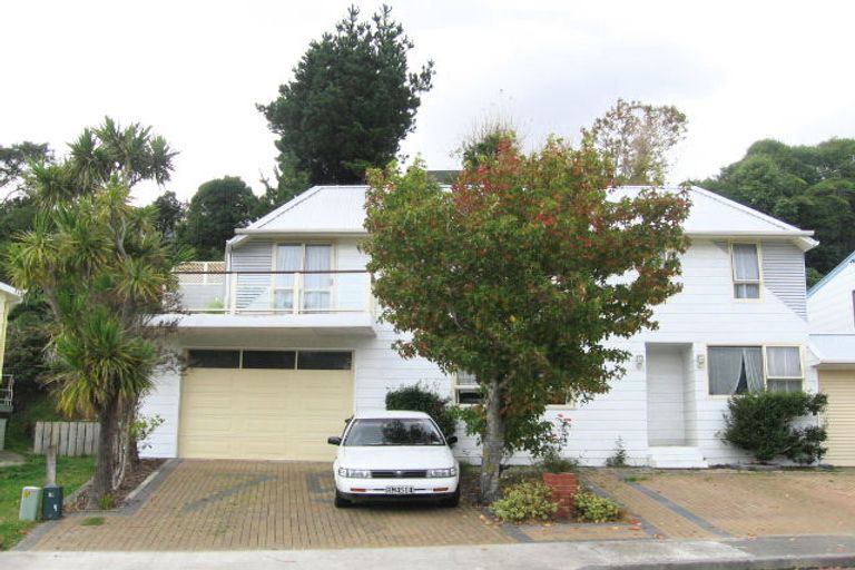 Photo of property in 75 Field Street, Silverstream, Upper Hutt, 5019