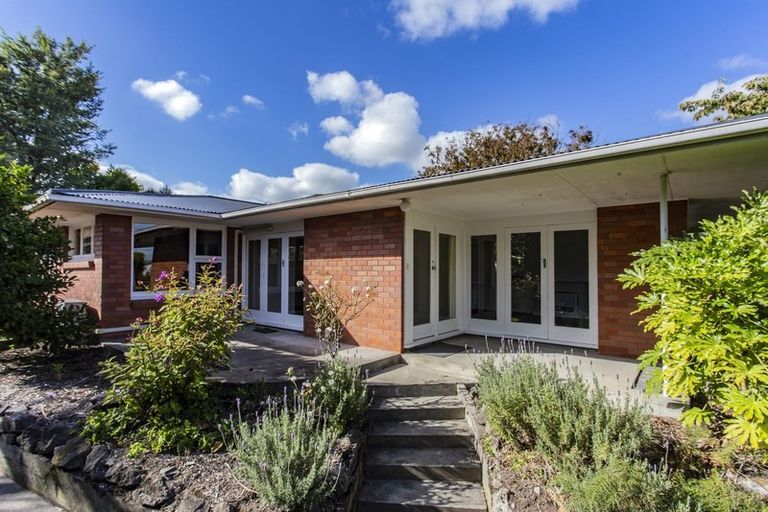 Photo of property in 213 Fifield Terrace, Opawa, Christchurch, 8023