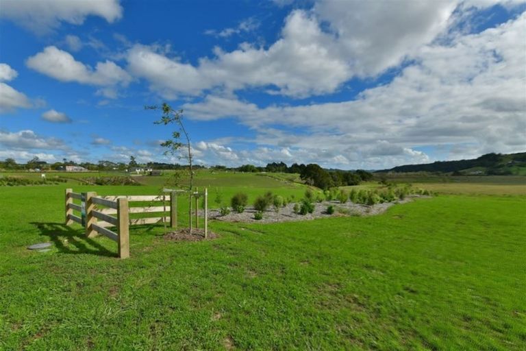 Photo of property in 10 Awatiro Drive, Kaukapakapa, 0871