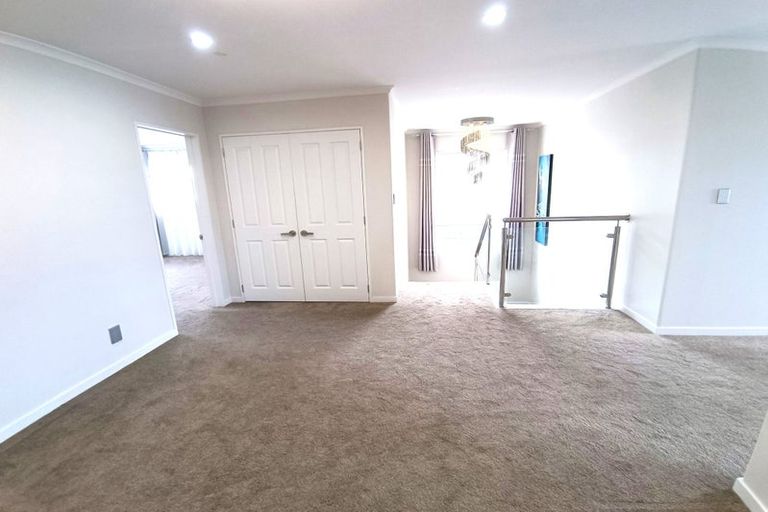 Photo of property in 73 Rosewell Crescent, Flat Bush, Auckland, 2019