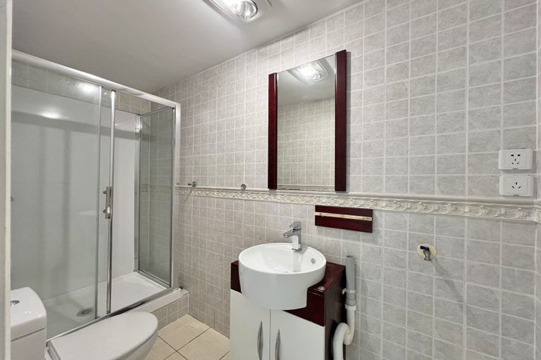 Photo of property in 6 Waylen Place, Burswood, Auckland, 2013