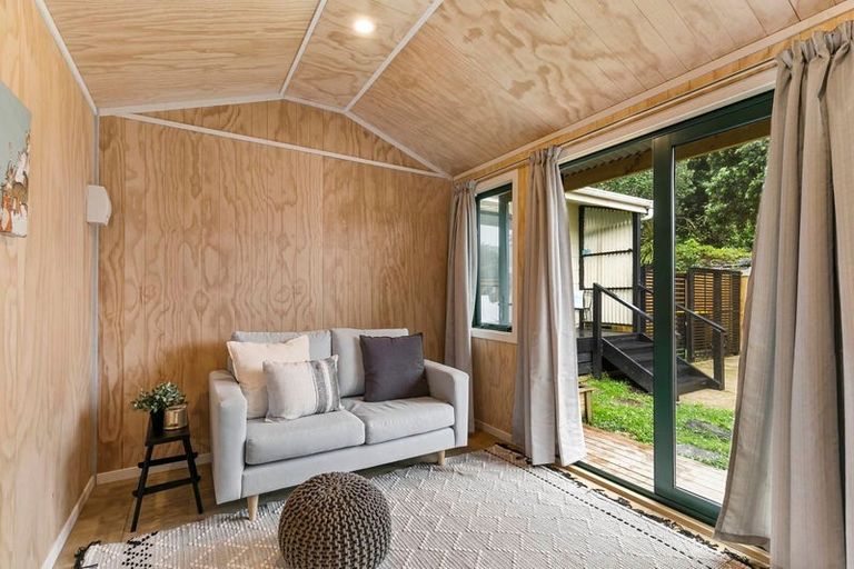 Photo of property in 32a Derwent Street, Island Bay, Wellington, 6023