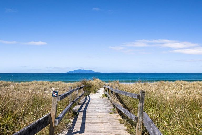 Photo of property in 61 Kewai Street, Omaha, 0986