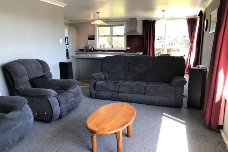 Photo of property in 22 Golfers Drive, Balclutha, 9230