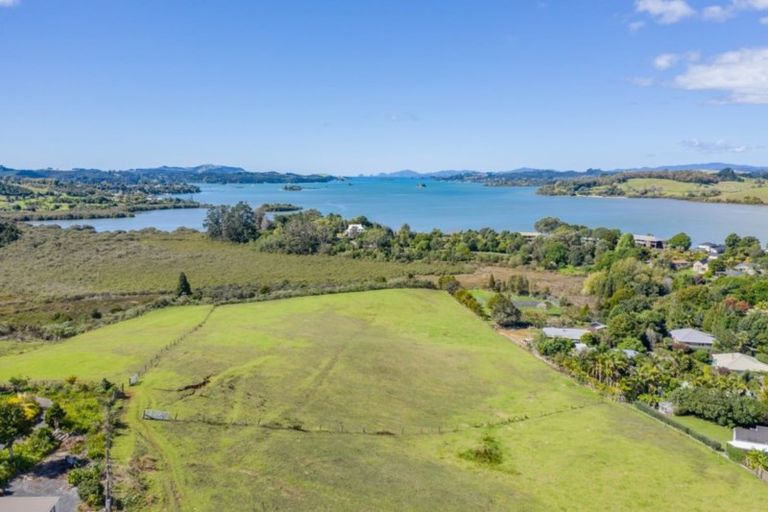Photo of property in 79 Skudders Beach Road, Kerikeri, 0294