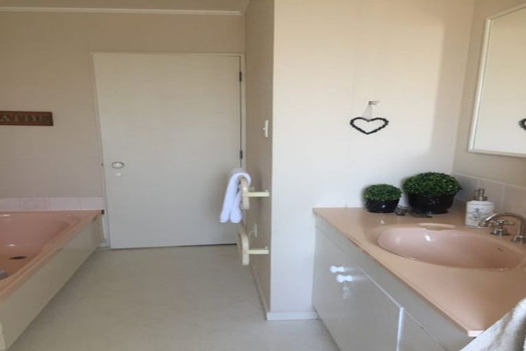 Photo of property in 19a Ilford Place, Awapuni, Palmerston North, 4412