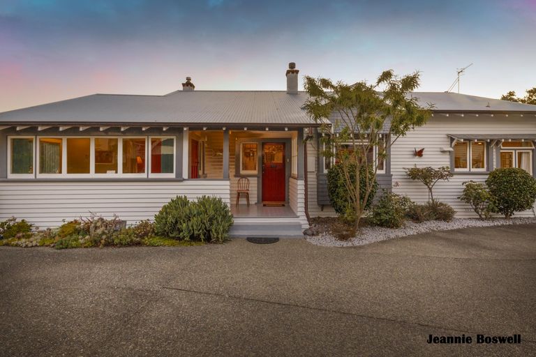 Photo of property in 127 Gillespies Line, Cloverlea, Palmerston North, 4412