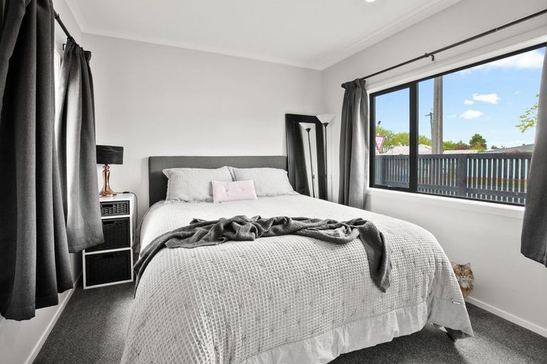 Photo of property in 2a Carey Street, Maeroa, Hamilton, 3200