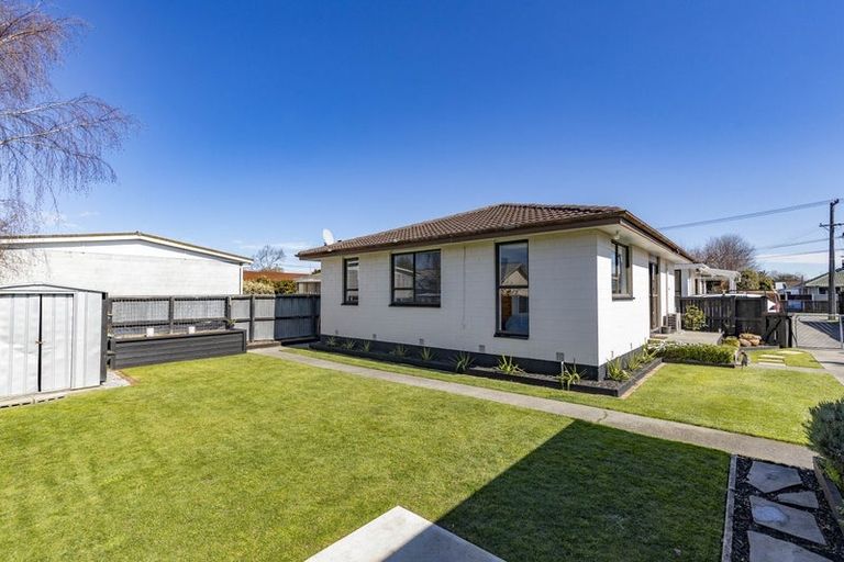 Photo of property in 1/202 Grimseys Road, Redwood, Christchurch, 8051