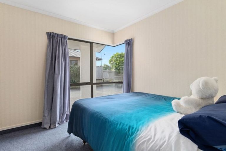 Photo of property in 8 Kestrel Avenue, Welcome Bay, Tauranga, 3112