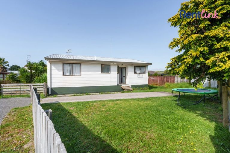 Photo of property in 43a Lyn Grove, Papamoa Beach, Papamoa, 3118