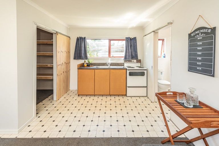 Photo of property in 16 Waitai Street, Castlecliff, Whanganui, 4501